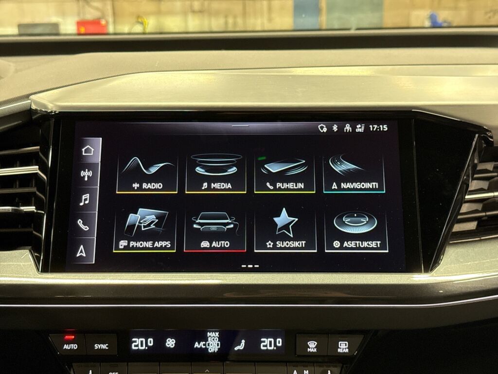 Audi Q4 e-tron 2023 Musta