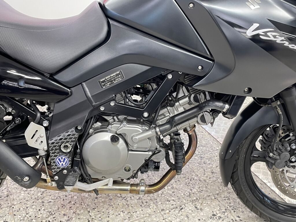 Suzuki DL 2006 Musta