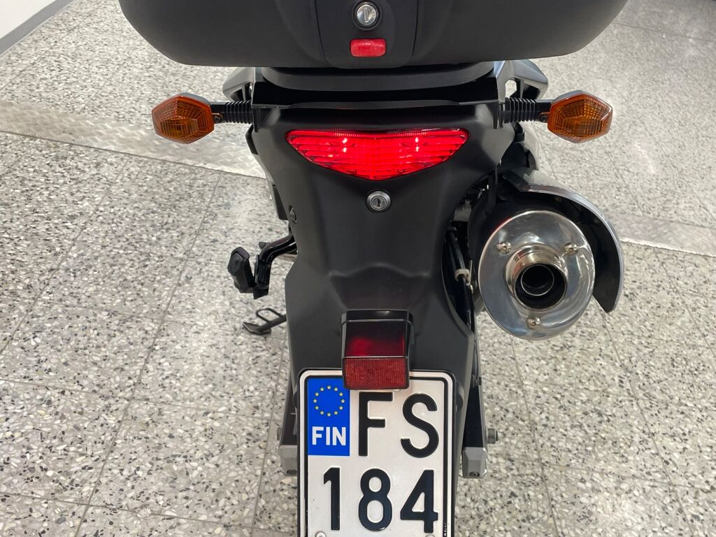 Suzuki DL 2006 Musta