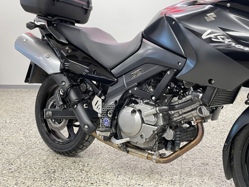 Suzuki DL 2006 Musta