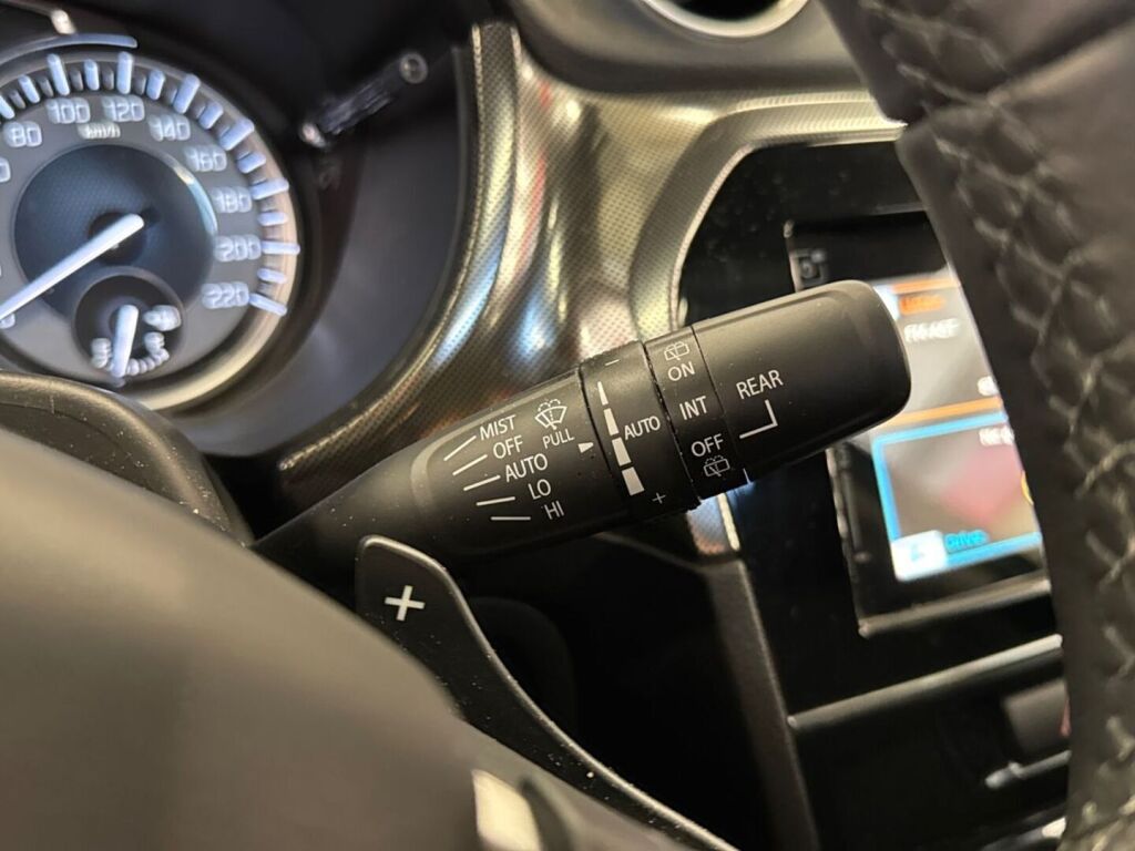 Suzuki Vitara 2024 Sininen