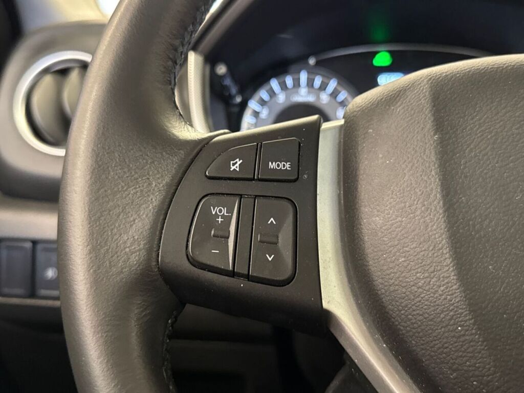 Suzuki Vitara 2024 Sininen