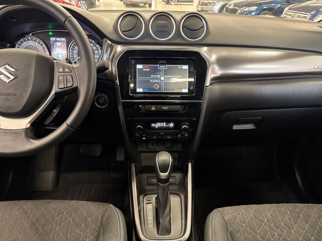 Suzuki Vitara 2024 Sininen