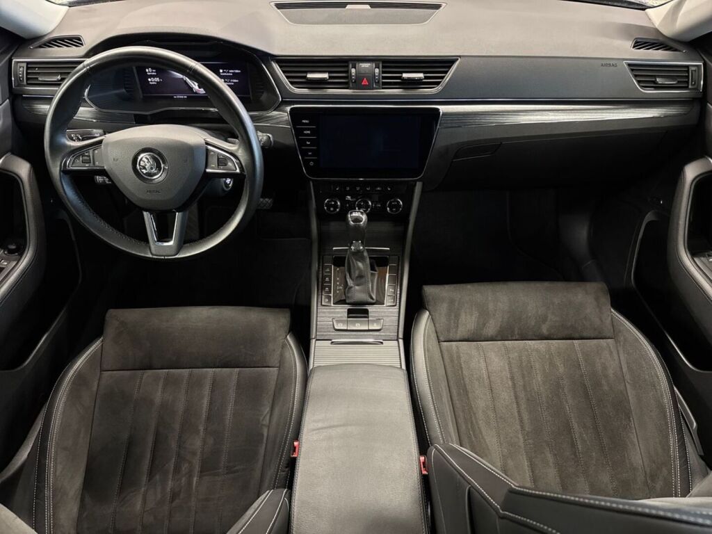 Skoda Superb 2020 Sininen