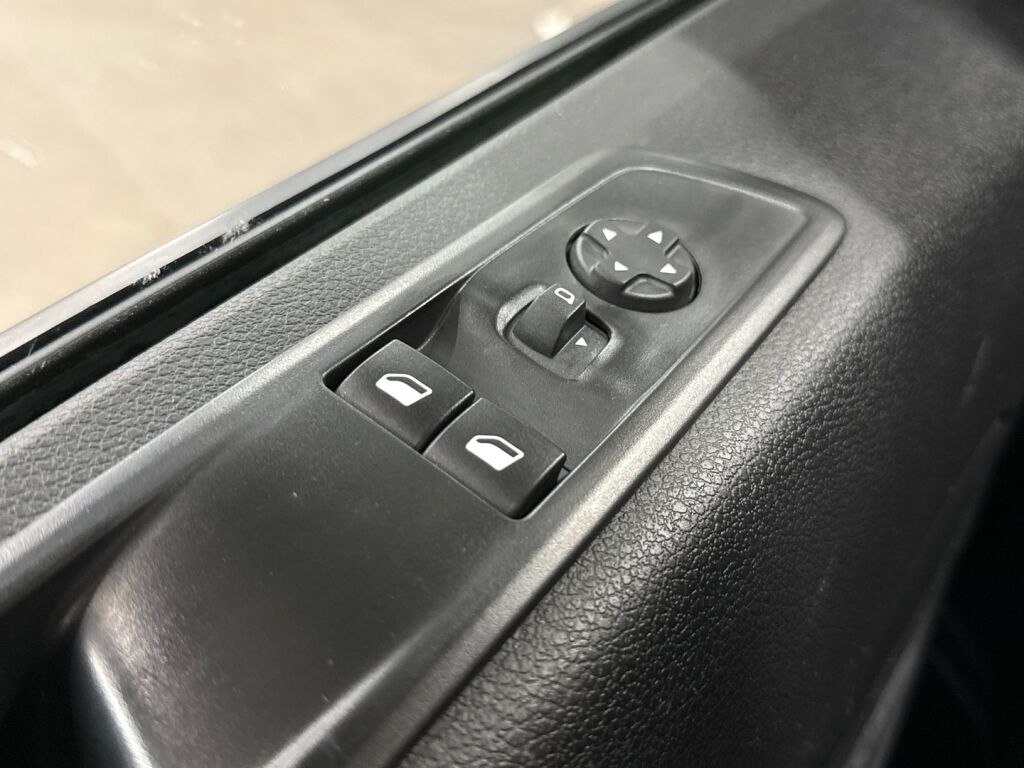 Toyota Proace 2024 Valkoinen