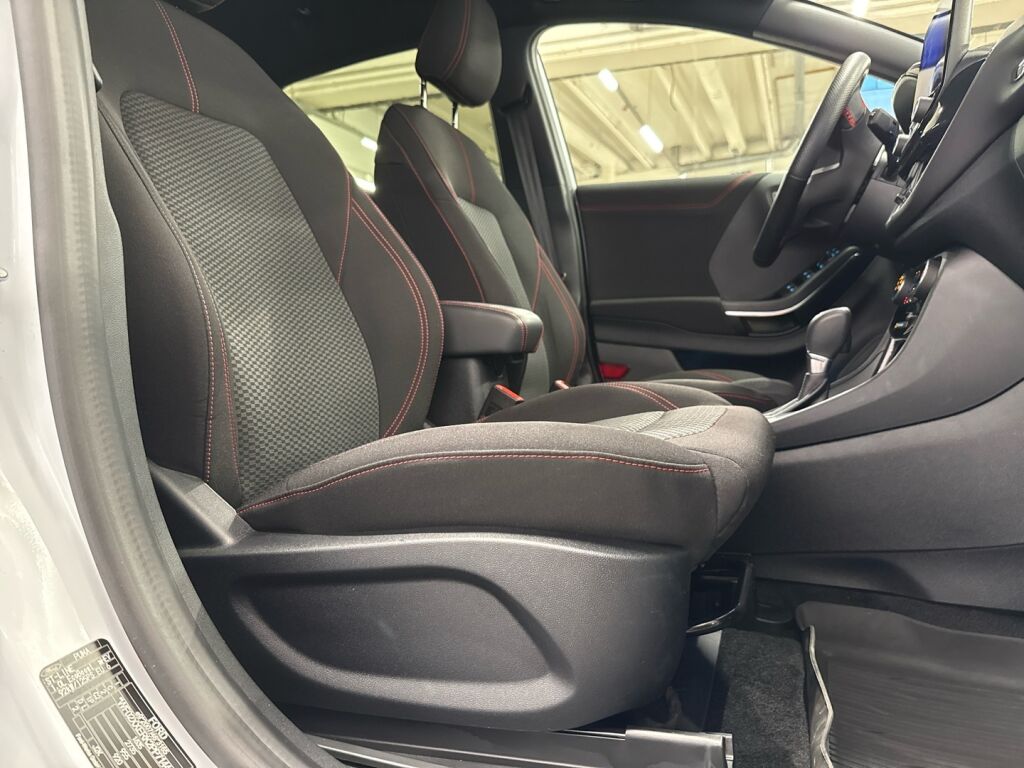 Ford Puma 2024 Valkoinen