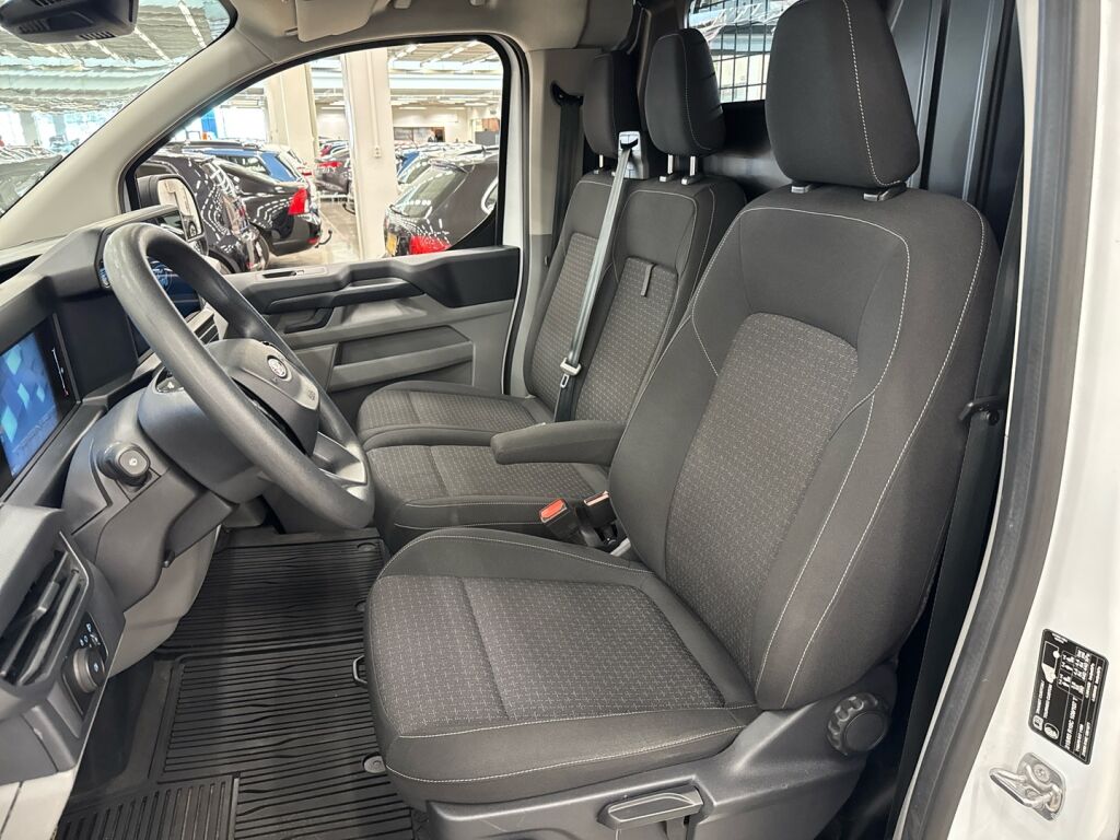 Ford Transit Custom 2024 Valkoinen