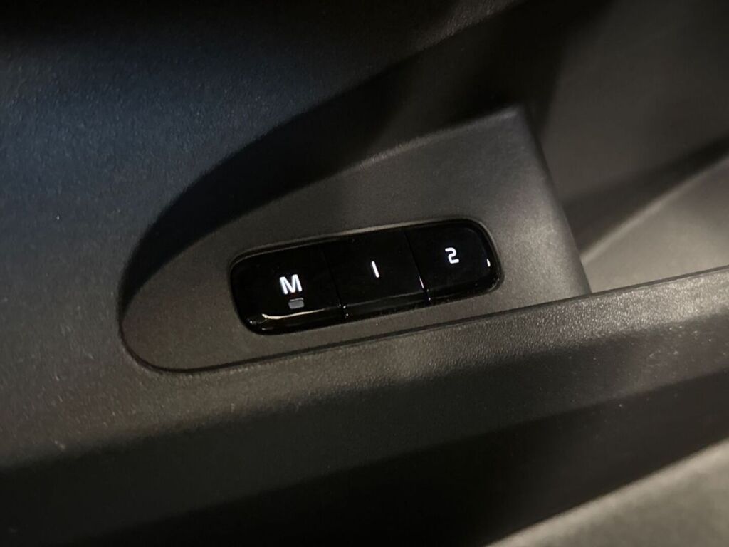 Polestar 2 2024 Harmaa