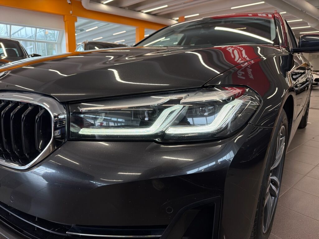 BMW 530 2021 Harmaa