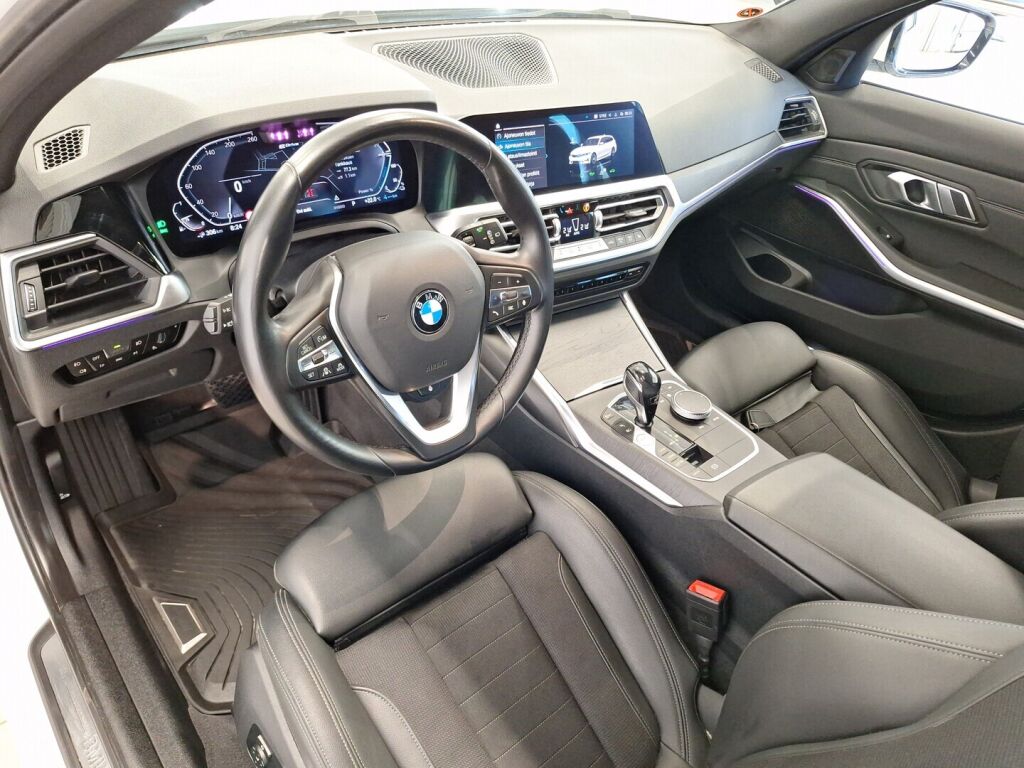 BMW 330 2020 Valkoinen