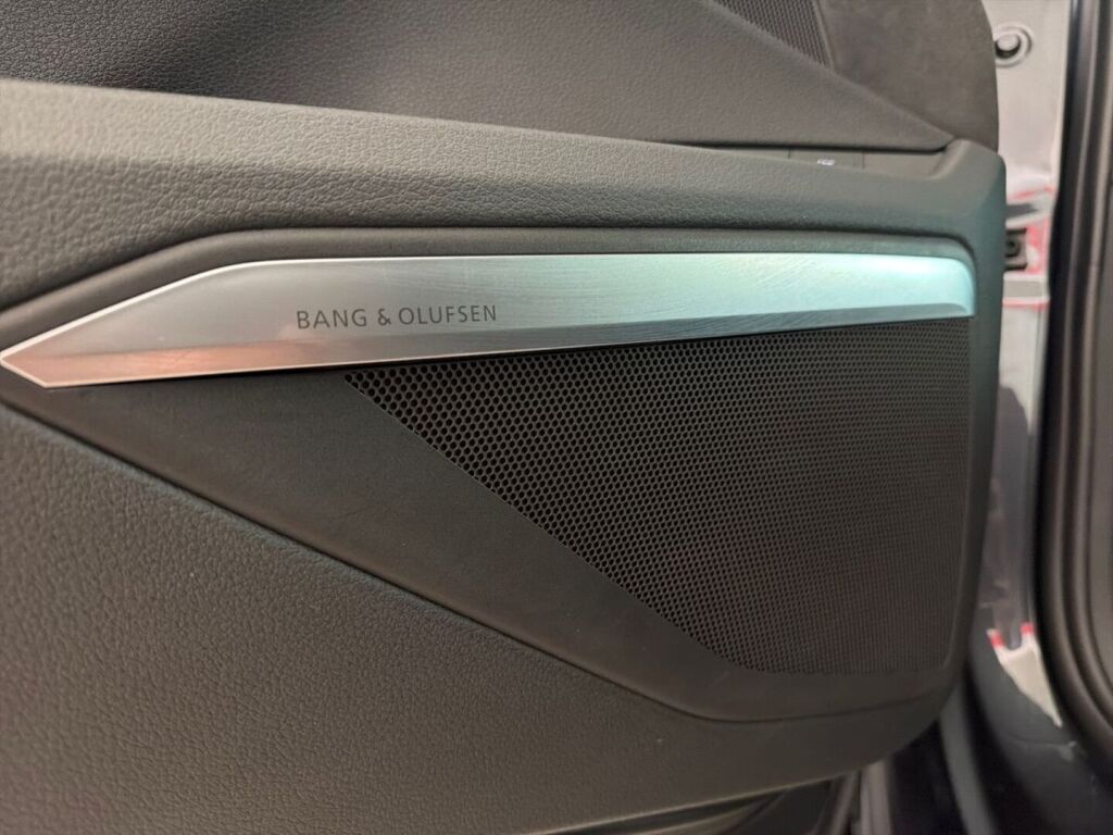 Audi e-tron 2021 Harmaa
