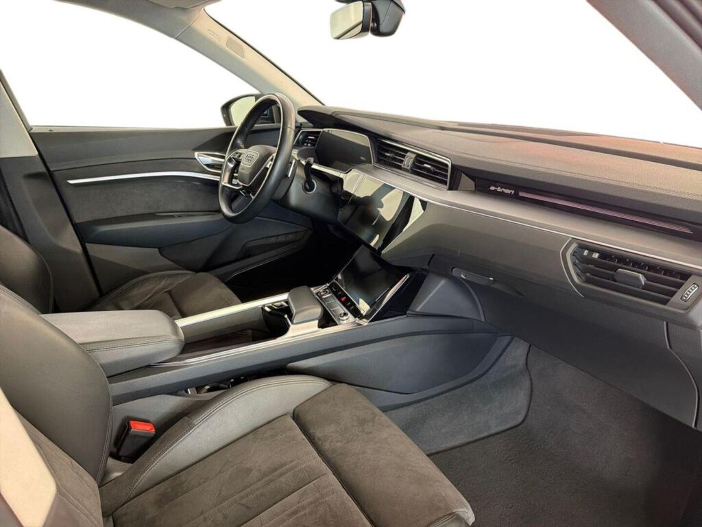 Audi e-tron 2021 Harmaa
