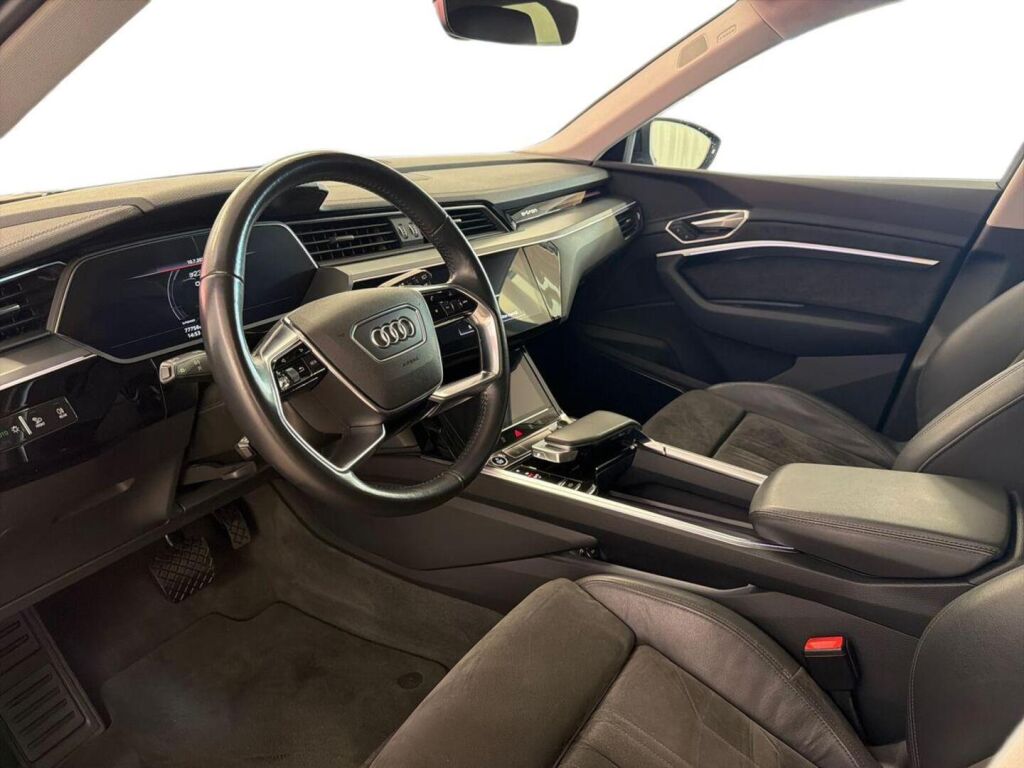 Audi e-tron 2021 Harmaa