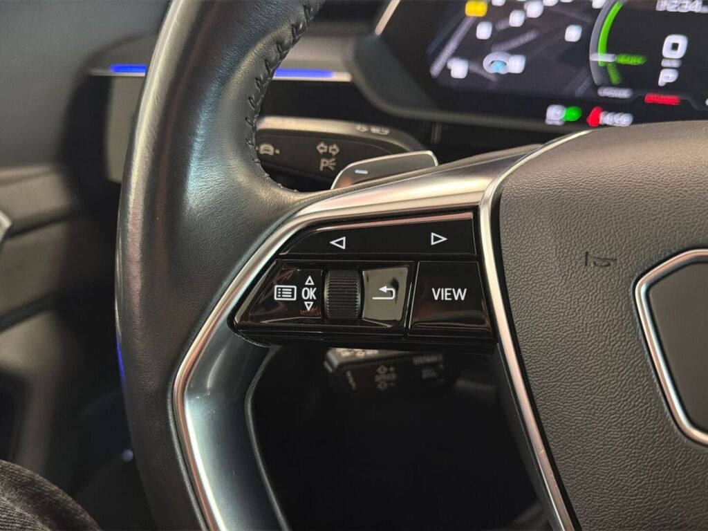 Audi e-tron 2021 Harmaa