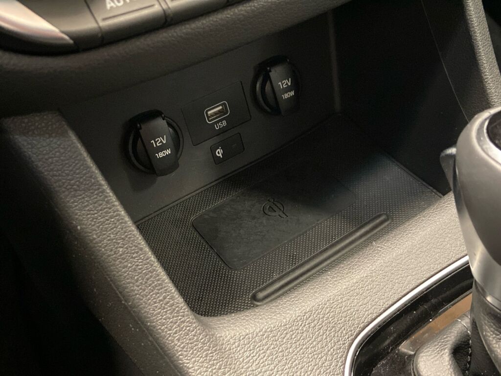 Hyundai i30 Hatchback 2024 Valkoinen