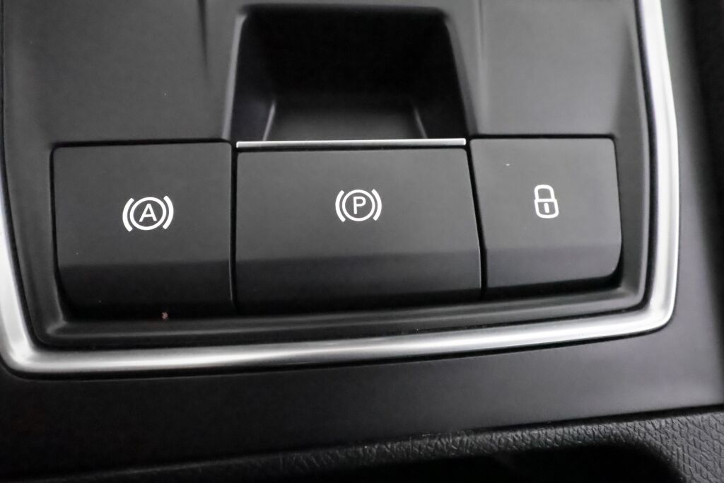 Seat Leon Sportstourer 2021 Harmaa