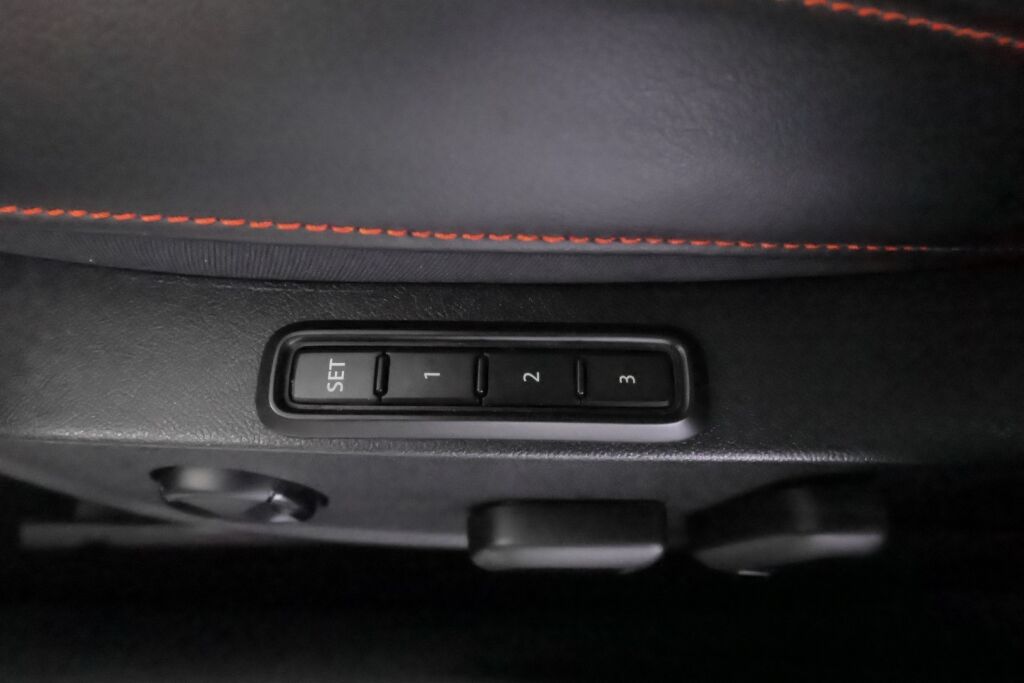 Seat Leon Sportstourer 2021 Harmaa