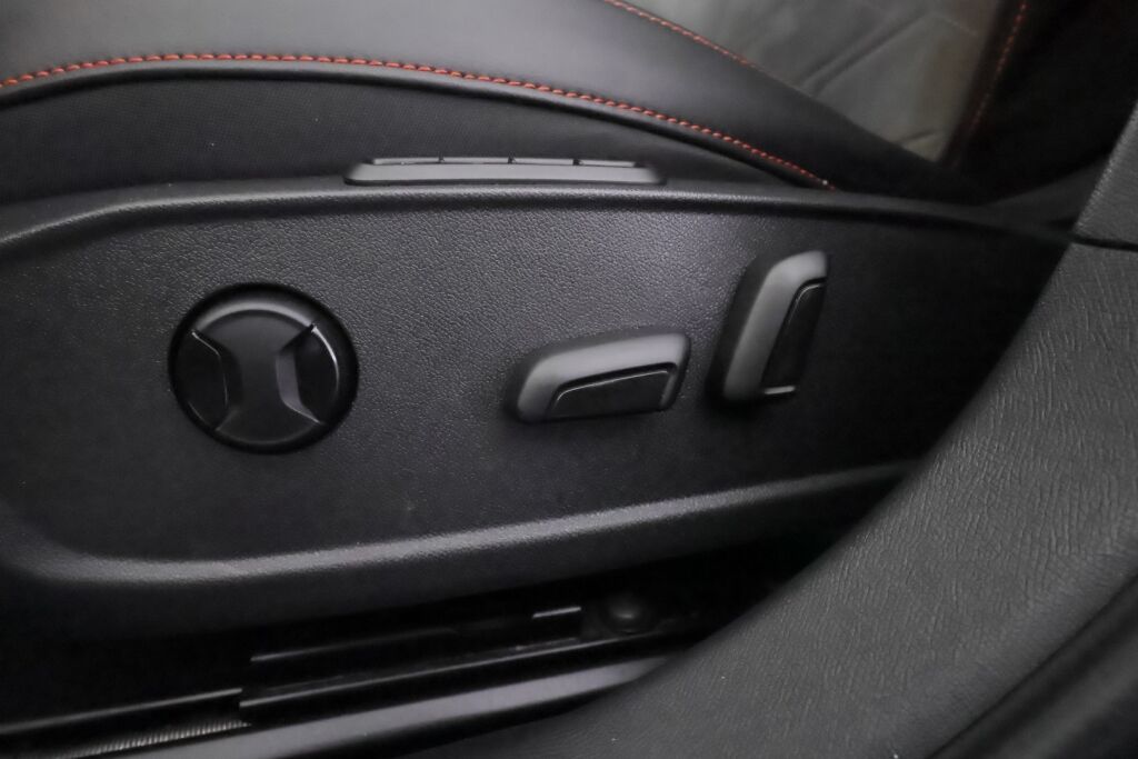 Seat Leon Sportstourer 2021 Harmaa