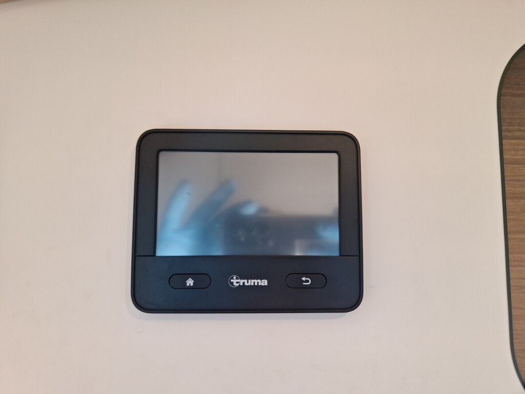 Weinsberg CARABUS 2024 Valkoinen