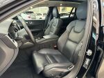 Volvo V60 2020 Musta