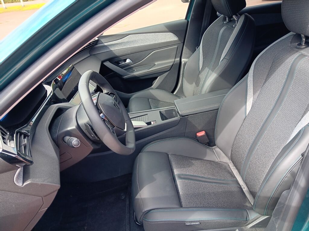 Peugeot 308 2025 Sininen