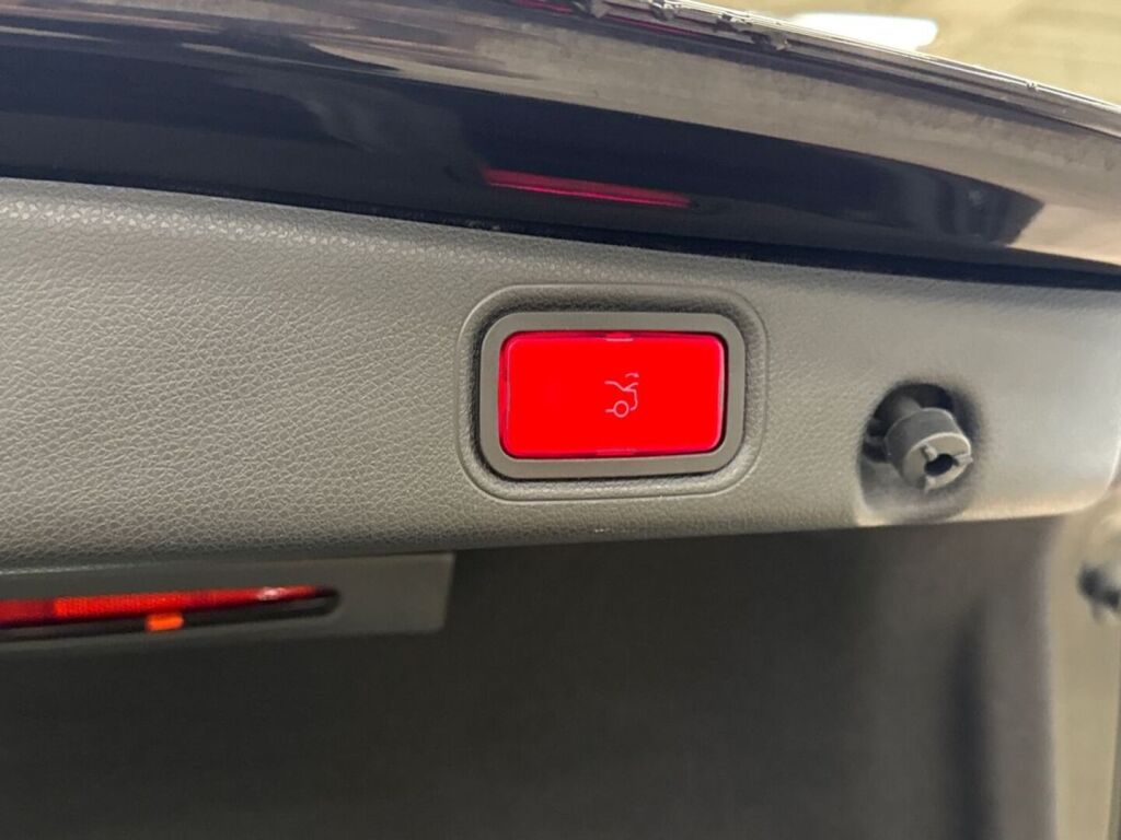 Mercedes-Benz E 2021 Musta