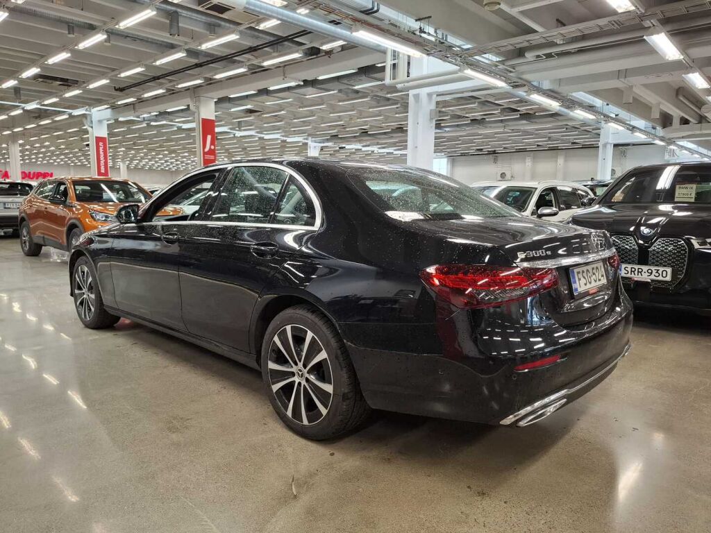 Mercedes-Benz E 2021 Musta