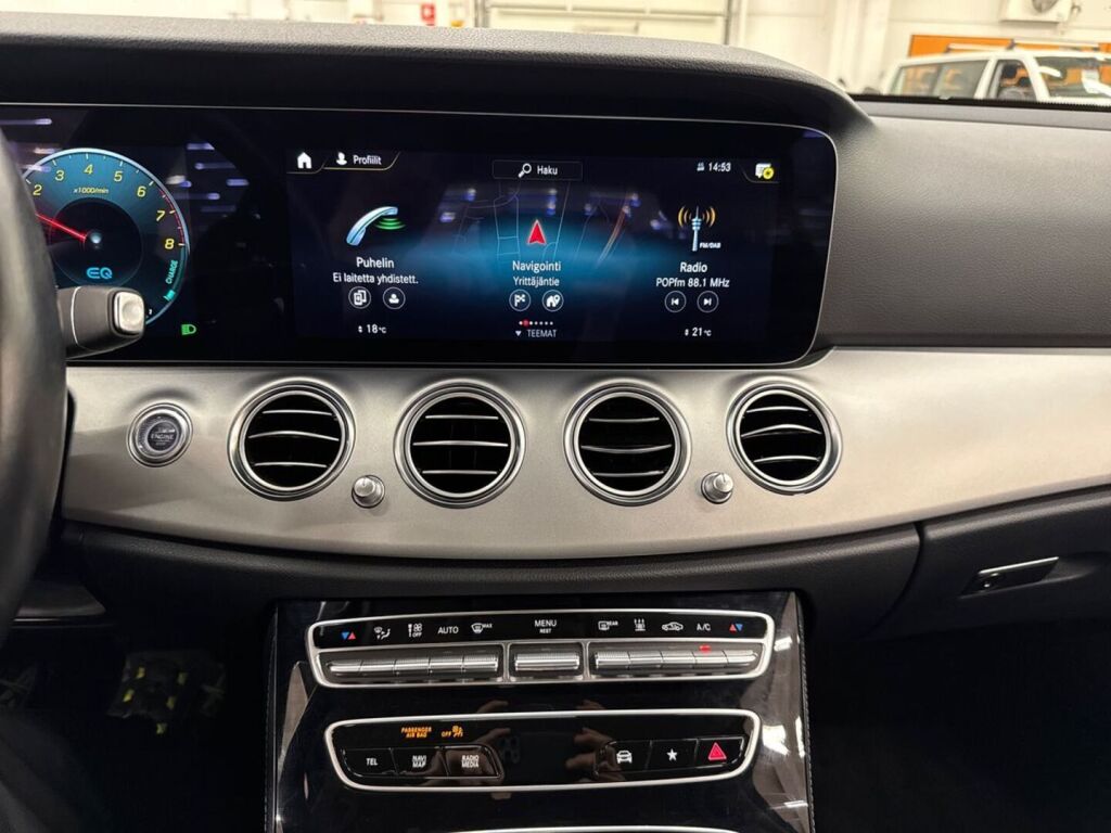 Mercedes-Benz E 2021 Musta