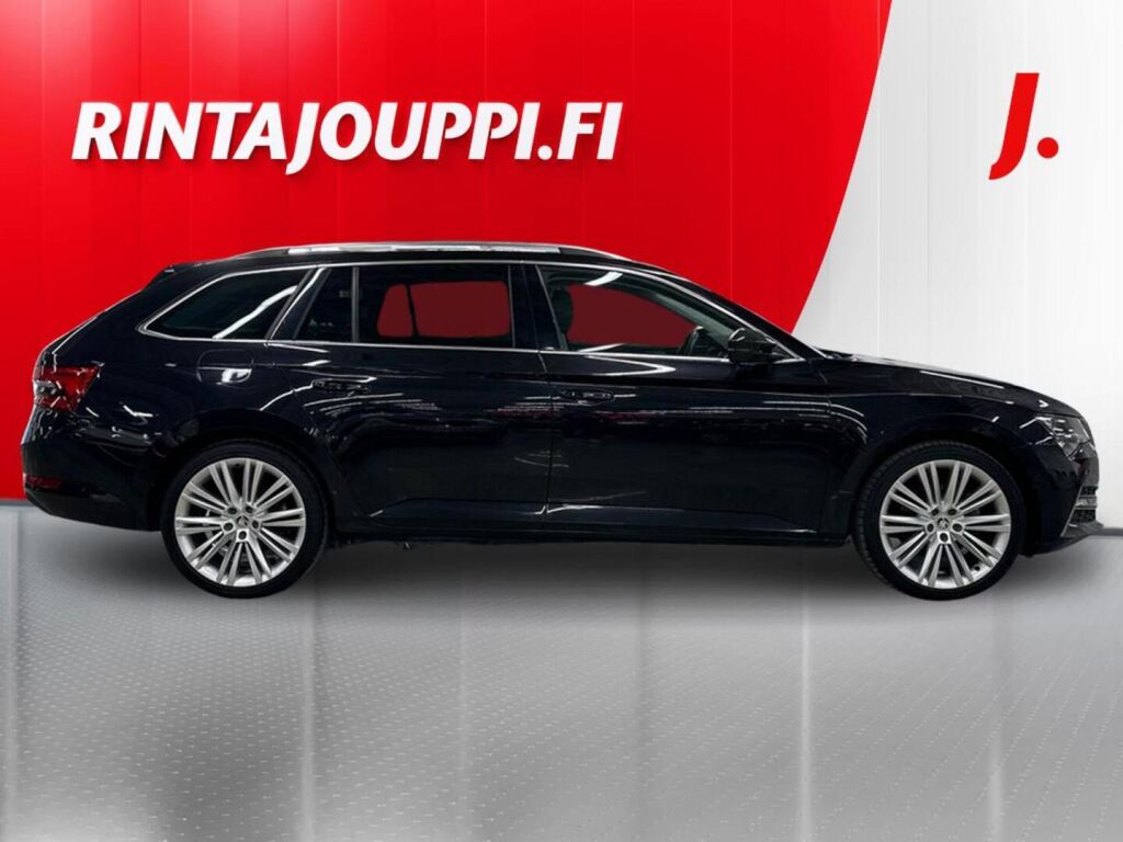 Skoda Superb 2021, bild 7/21