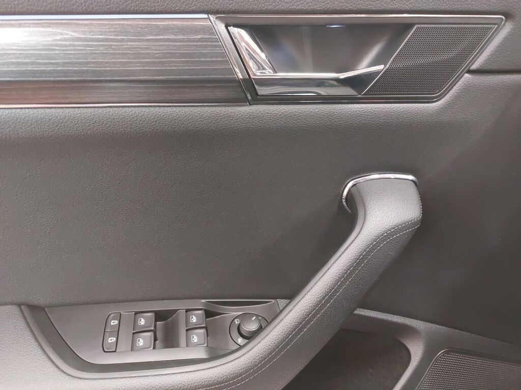 Skoda Superb 2020 Harmaa