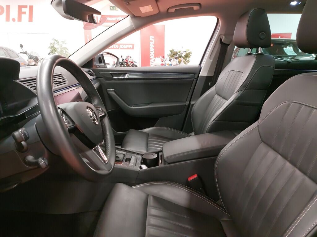 Skoda Superb 2020 Harmaa