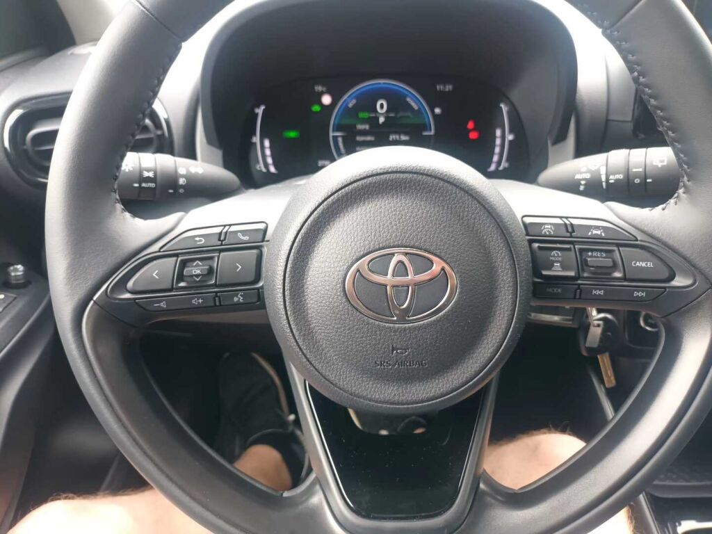 Toyota Yaris 2025 Hopea