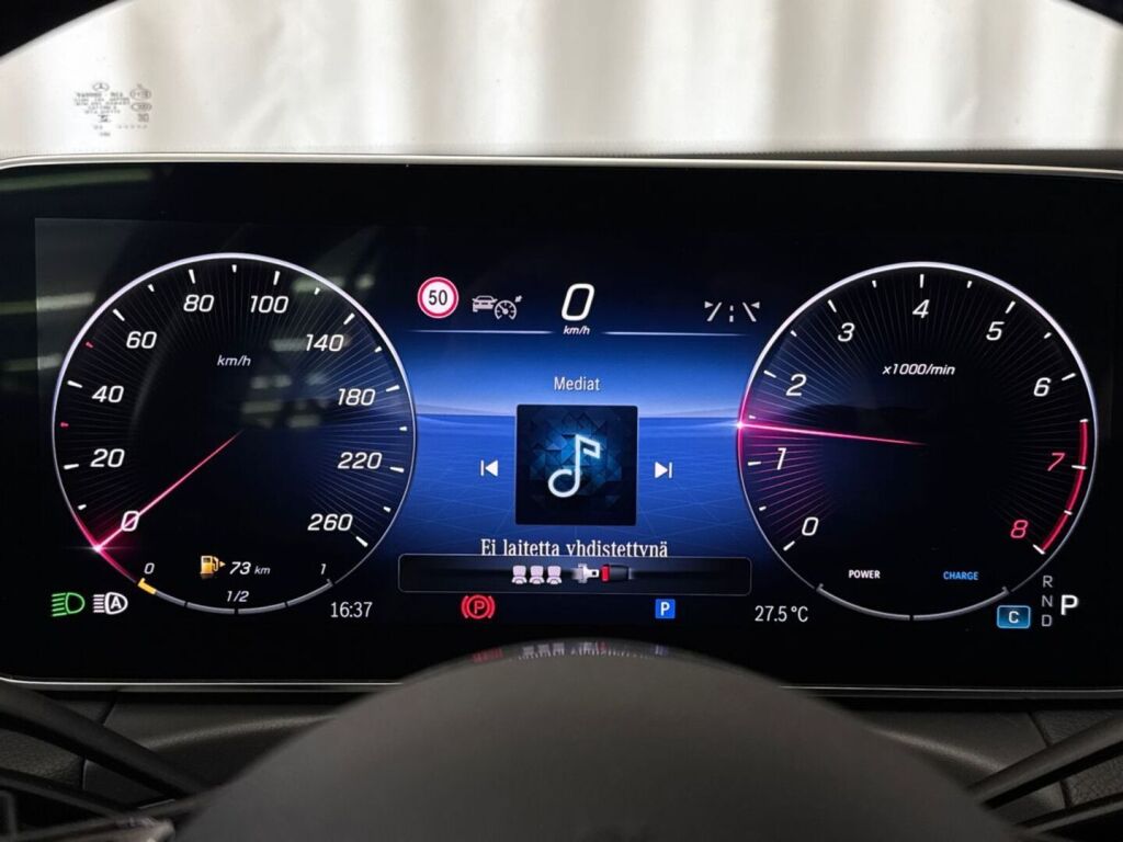 Mercedes-Benz C 2022 Musta