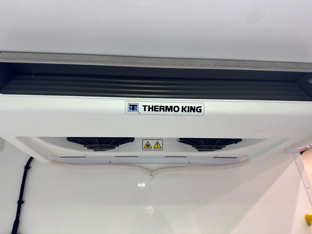 Ford Transit 2025 Valkoinen