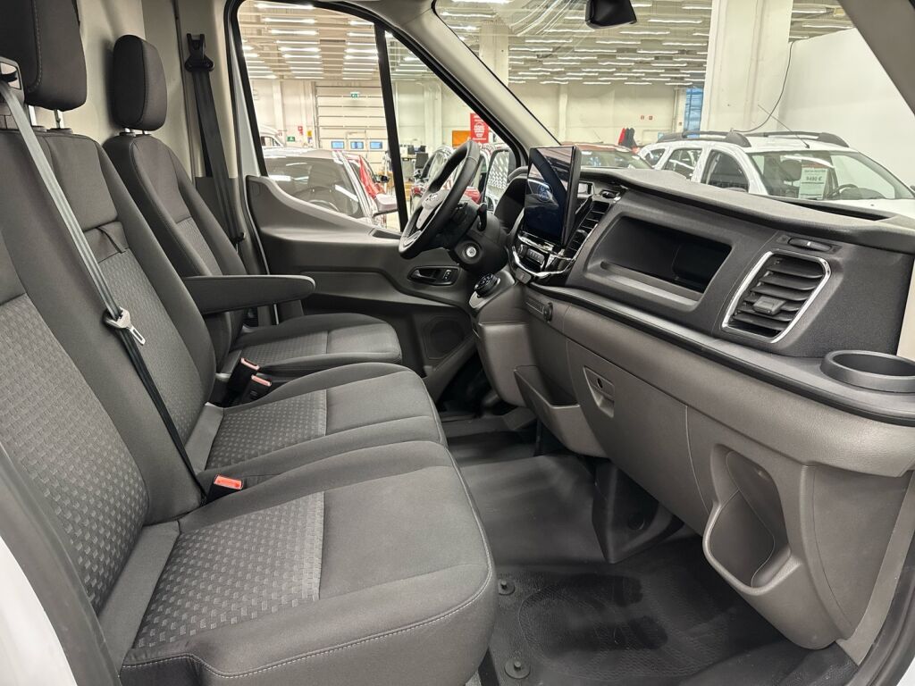 Ford Transit 2025 Valkoinen