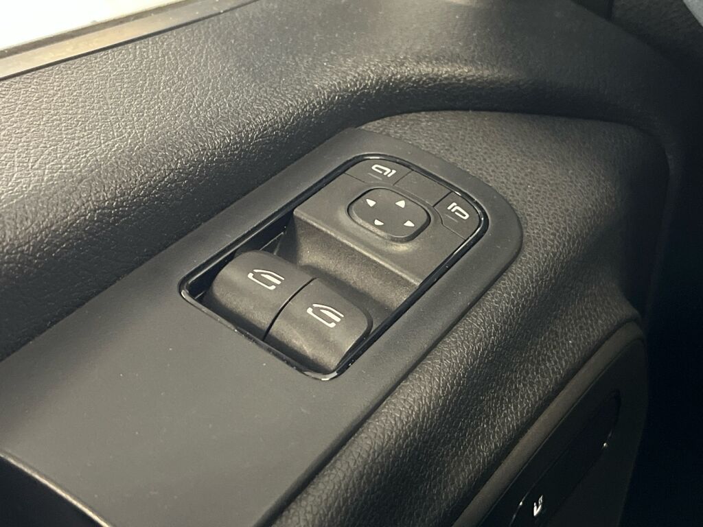 Mercedes-Benz Sprinter 2023 