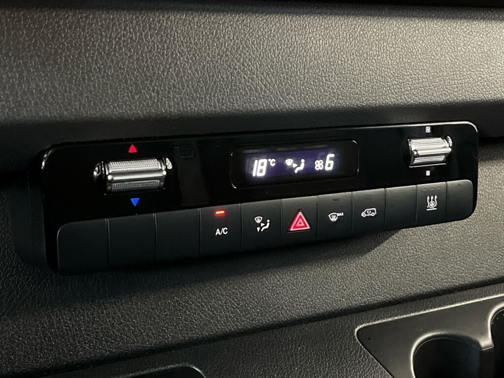 Mercedes-Benz Sprinter 2023 