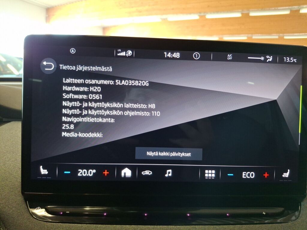 Skoda Enyaq 2023 Valkoinen