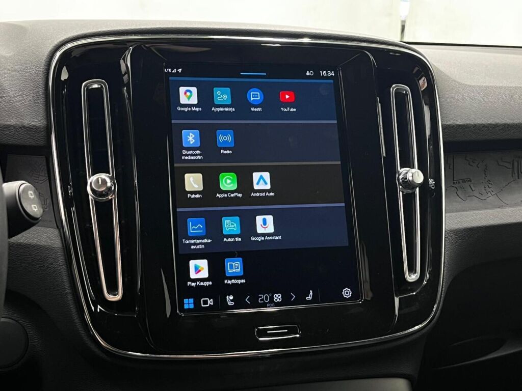 Volvo XC40 2023 Valkoinen