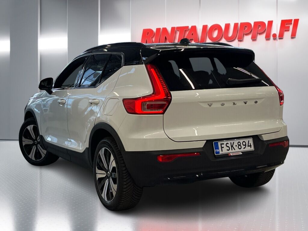 Volvo XC40 2023 Valkoinen