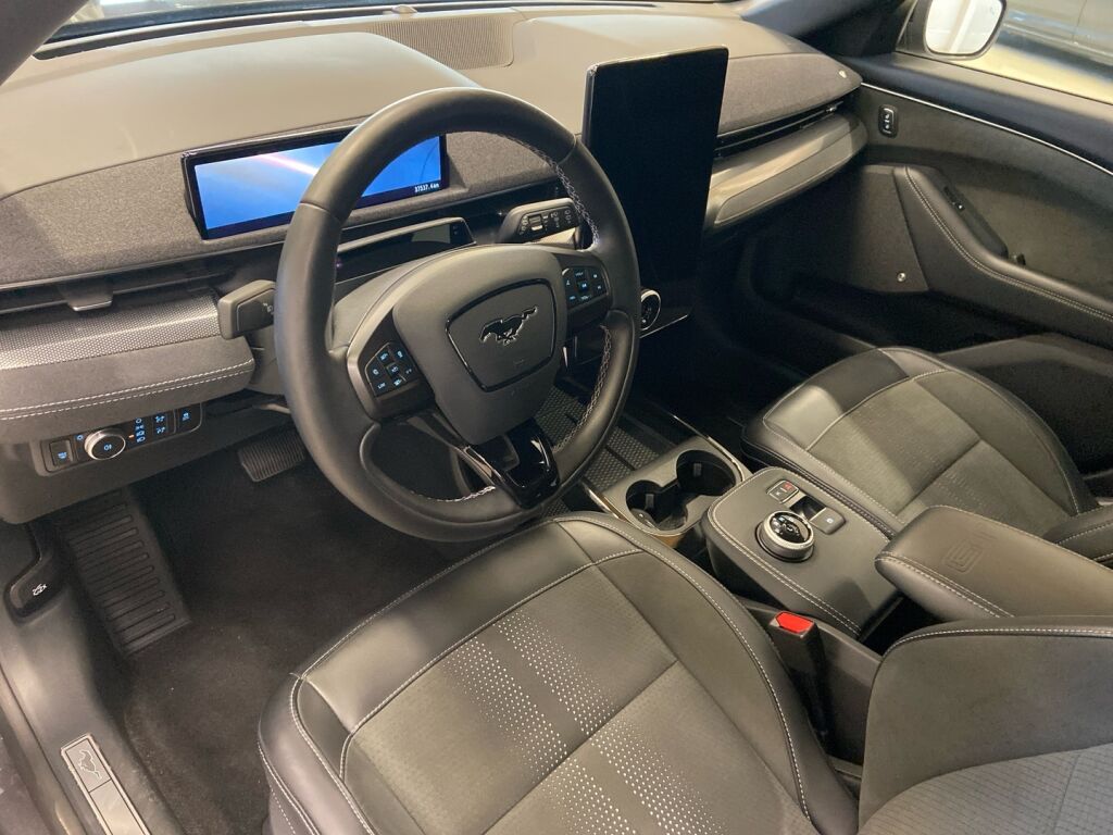 Ford Mustang Mach-E 2022 