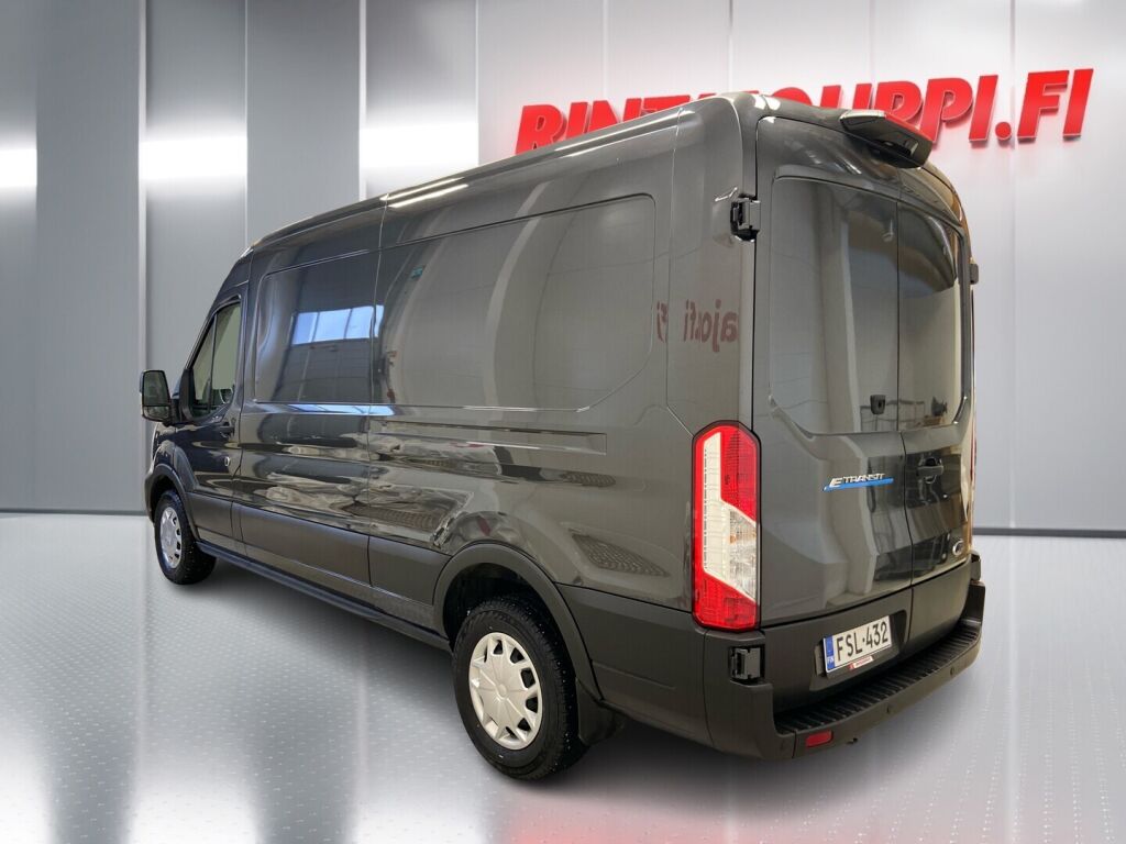 Ford Transit 2023 