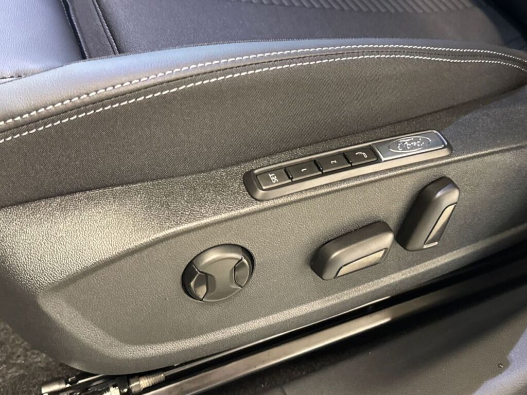 Ford Capri 2025 Agate Black