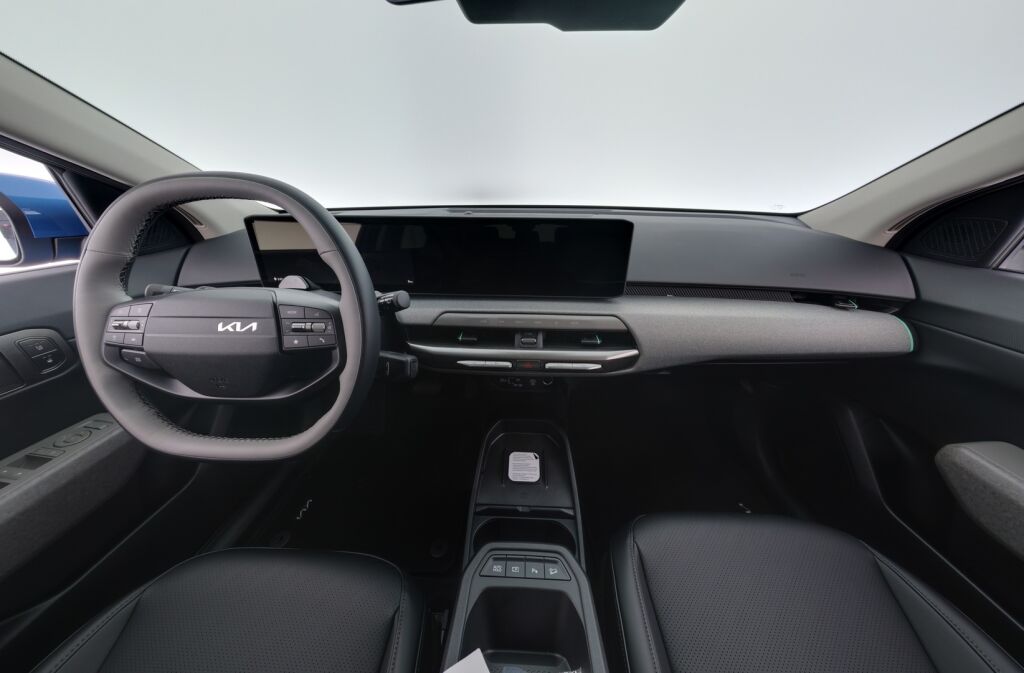Kia EV4 2025 Sininen