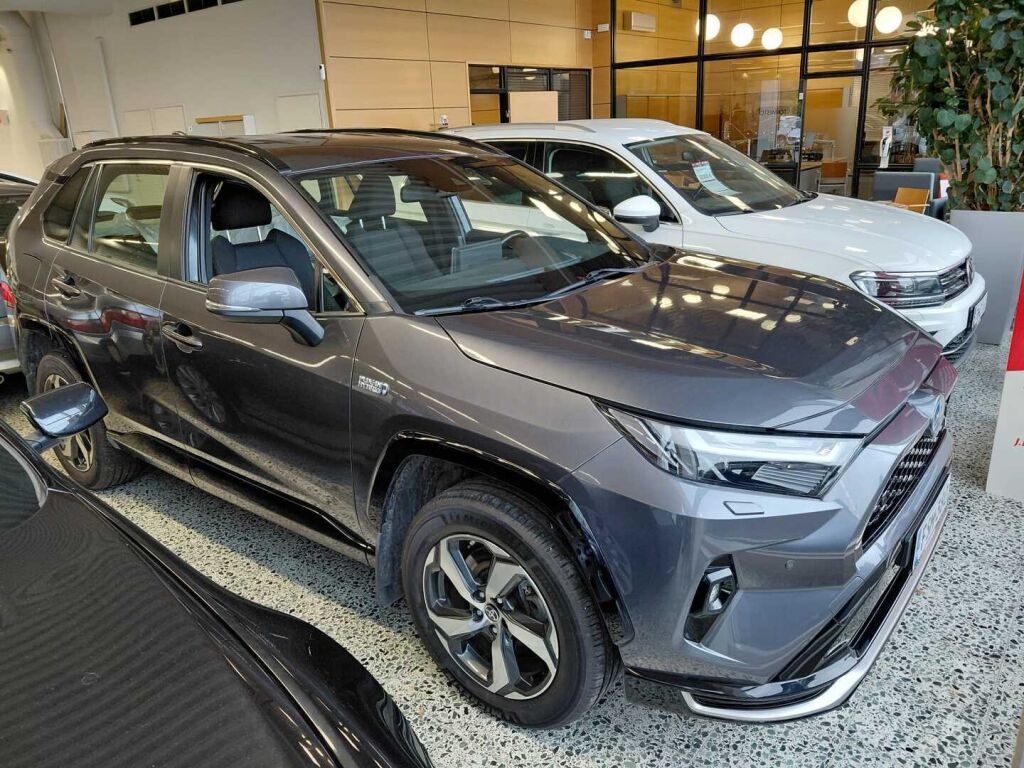 Toyota RAV4 Plug-in 2023 Harmaa