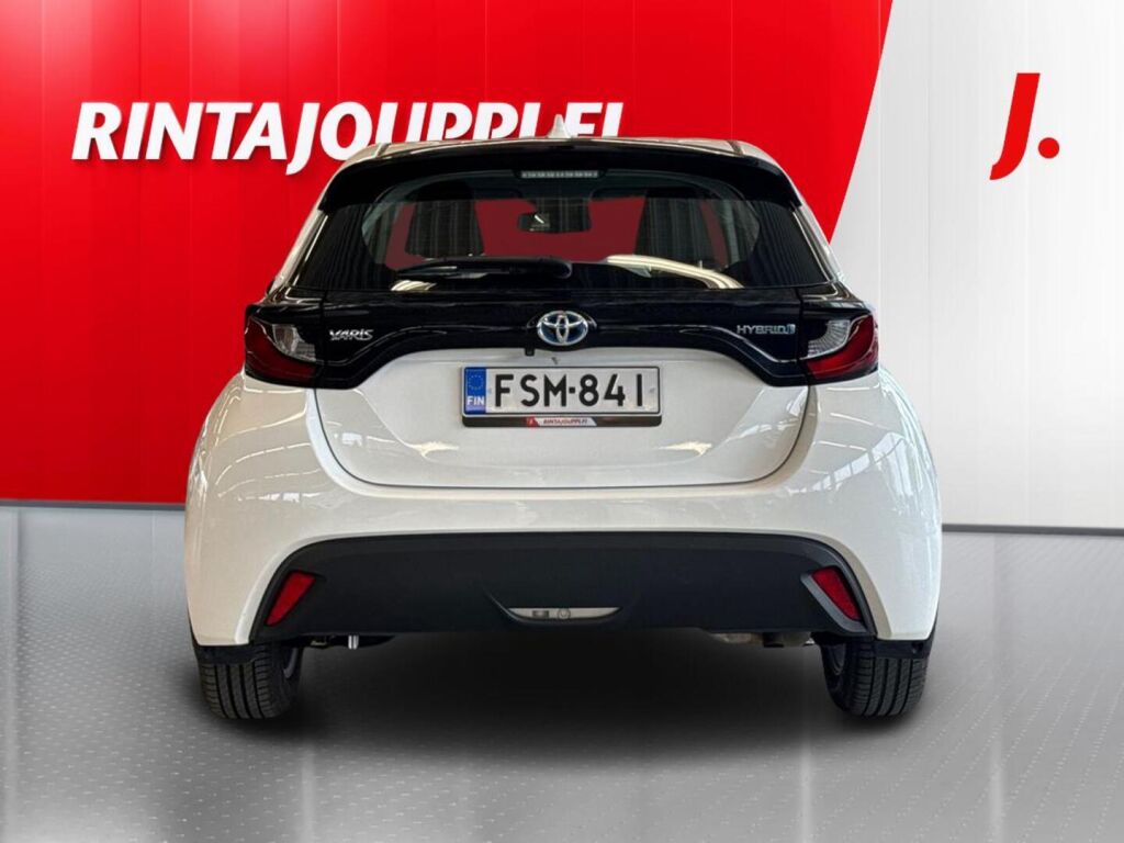 Toyota Yaris 2023 Valkoinen