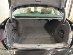 Audi A4 2023 Musta