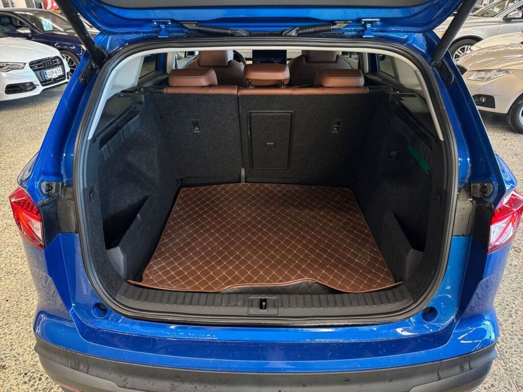Skoda Enyaq 2023 Sininen