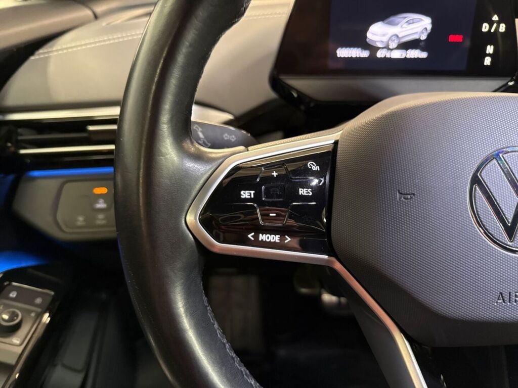 Volkswagen ID.5 2023 Musta