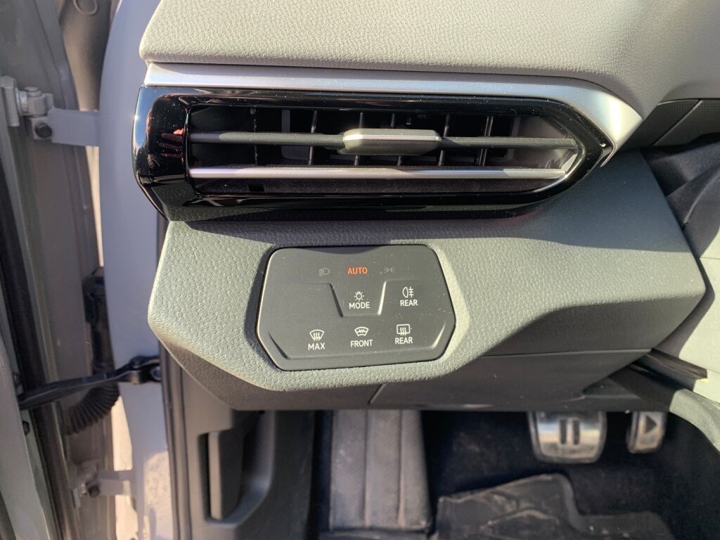 Volkswagen ID.5 2022 Harmaa